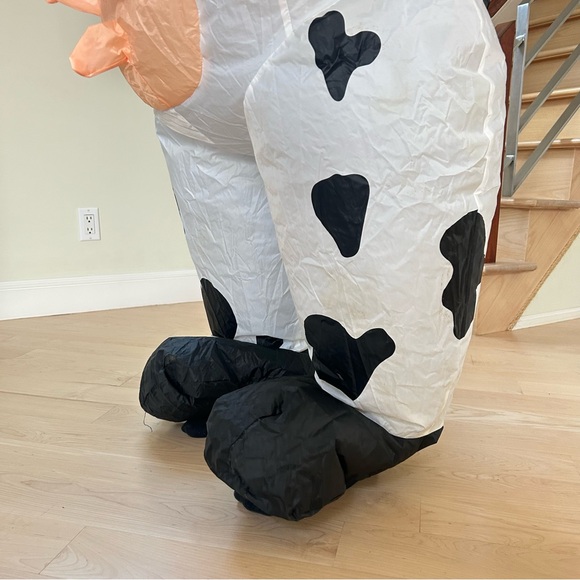 Inflatable Cow Costume - Picture 5 of 9